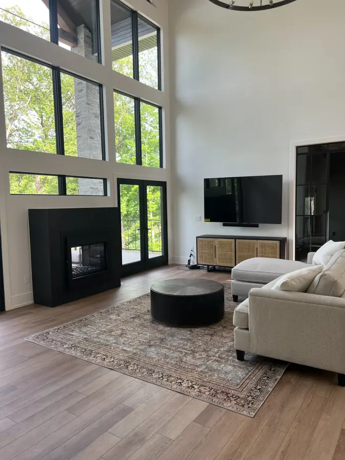 River Retreat Portfolio Gallery Image - Kate Irmen Interiors