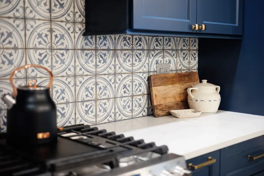 backsplash, cabinetry, and countertop design selection bloomington il